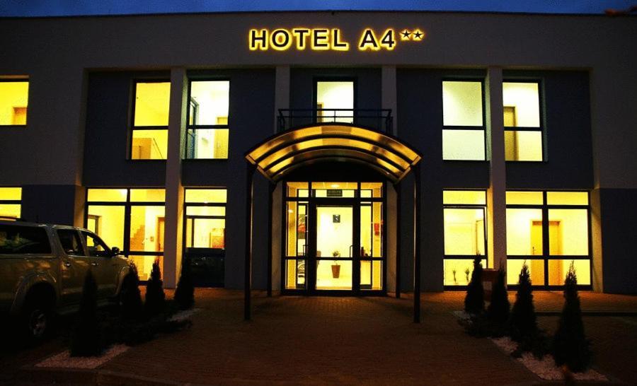 Hotel A4 Mop Kepnica Jaworzno Eksteriør billede